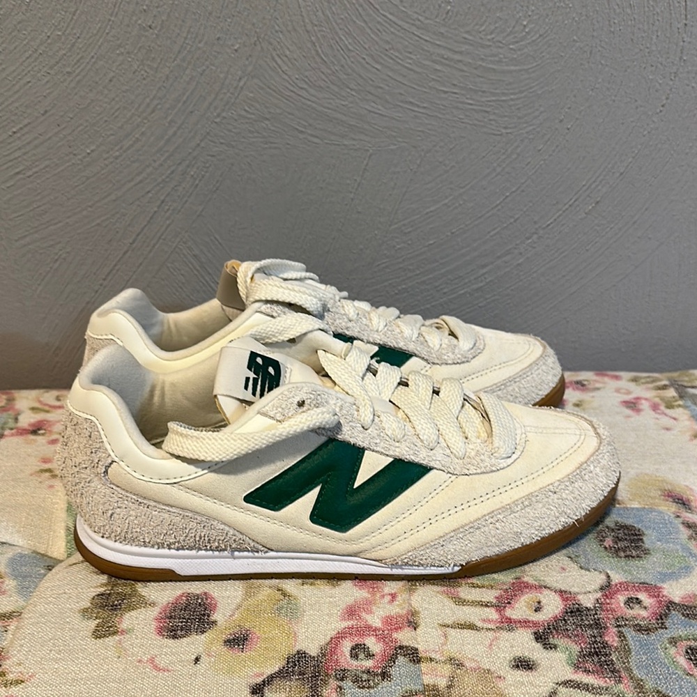 New Balance Women's RC42 Sneaker